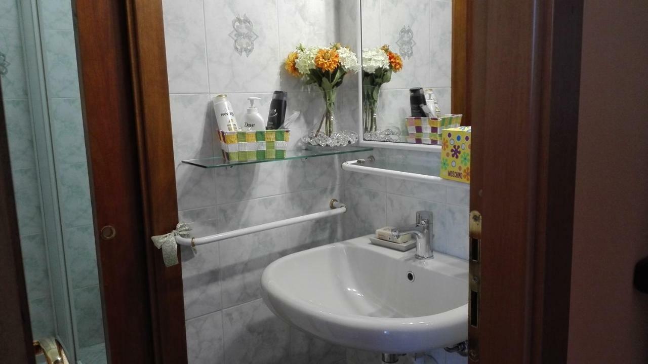 Ferienwohnung Casarina Ventimiglia Exterior foto
