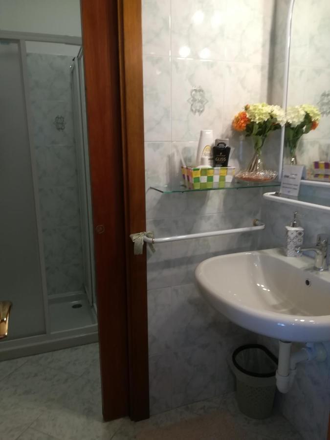 Ferienwohnung Casarina Ventimiglia Exterior foto